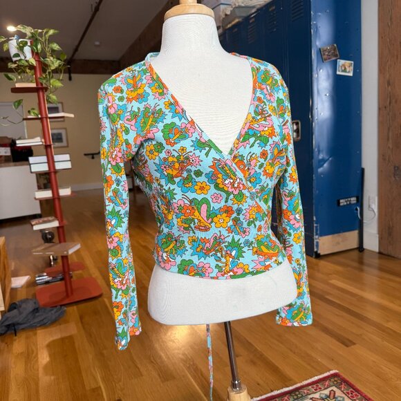 Big Bud Press Butterfly Bash Wrap Top Ribbed Tie v-neck stretchy - Picture 1 of 4